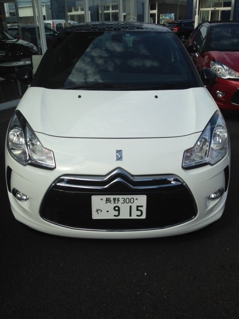 ＤＳ３　限定車　ご覧いただけます。