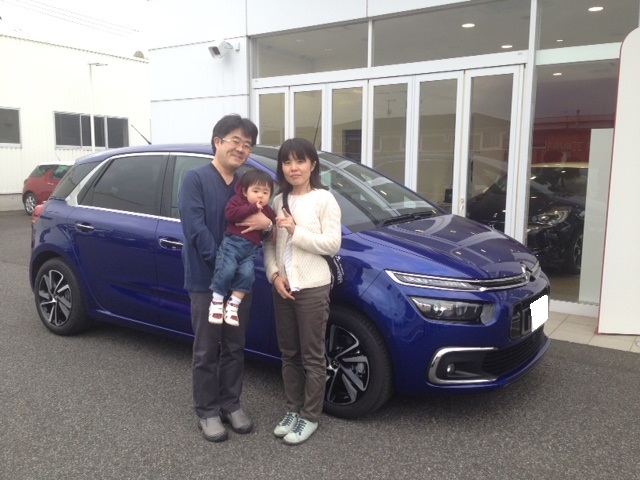 C4 Picasso Shine BlueHDiご納車。