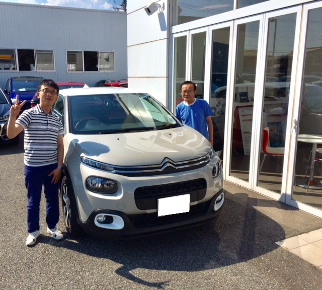 C3cafe　ご納車です！！