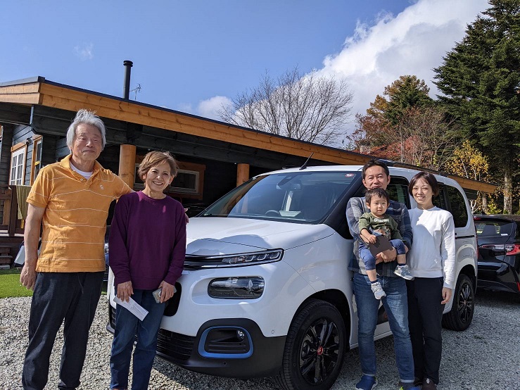 ベルランゴ　トリコ　ご納車ありがとうございました！