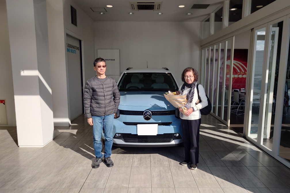 New C3 MAX HYBRID  ブルーモンテカルロ　ご納車！